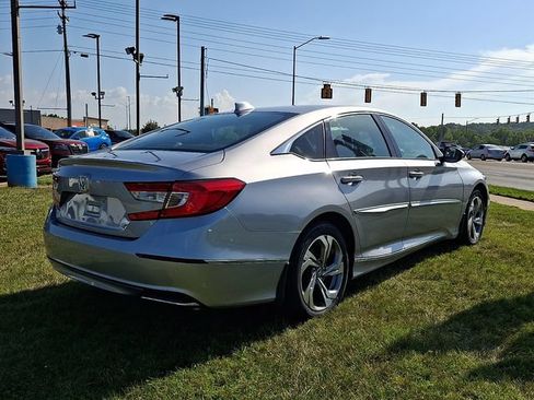 Used 2018 Honda Accord EX-L image 6