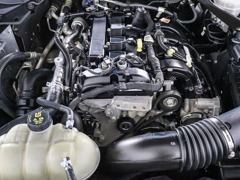 Used 2022 Ford Mustang Premium image 25