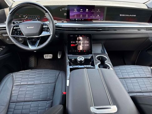 Used 2026 Cadillac Escalade V w/ LPO, ONYX Package image 41