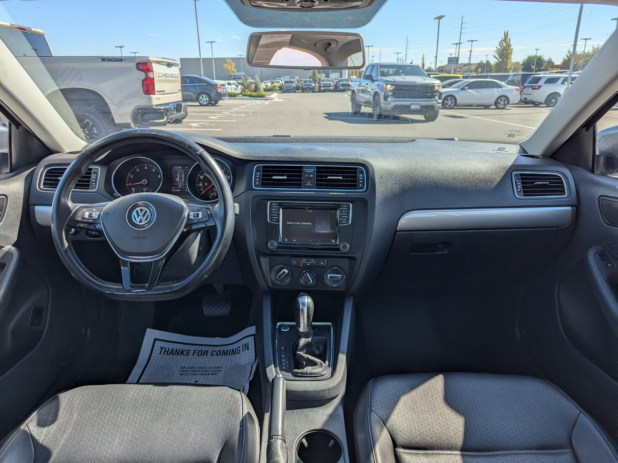 Used 2017 Volkswagen Jetta SE FWD image 27