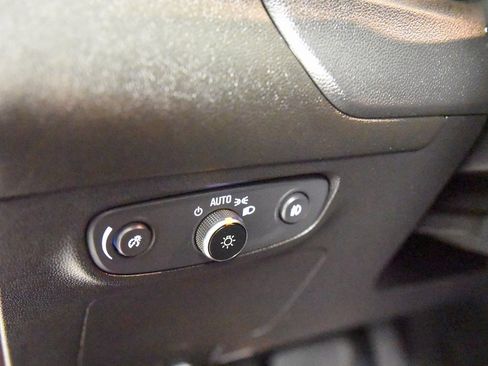 Used 2020 Buick Encore GX Preferred image 17