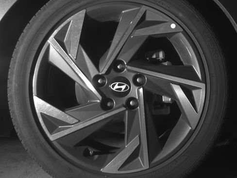 Used 2025 Hyundai Elantra SEL FWD image 13