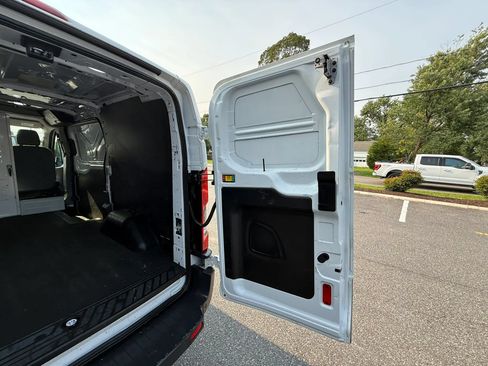 Used 2018 Ford Transit 250 130 Low Roof RWD image 48