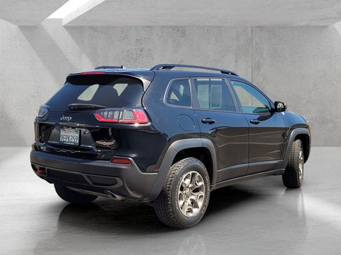 Used 2022 Jeep Cherokee Trailhawk AWD/4WD image 5