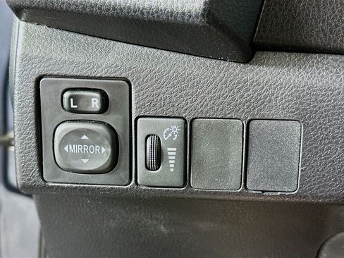 Used 2014 Toyota Corolla S image 16