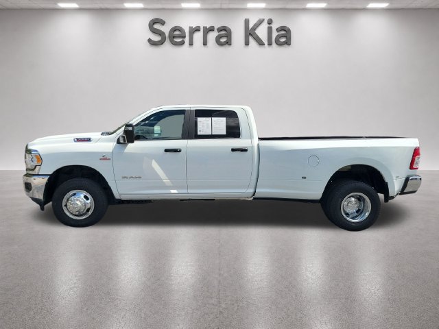 Used 2024 RAM 3500 Big Horn AWD/4WD image 2