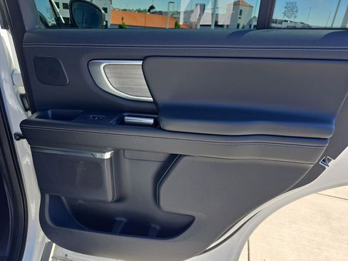 Used 2025 Ford Expedition Platinum w/ Driver's Package image 30