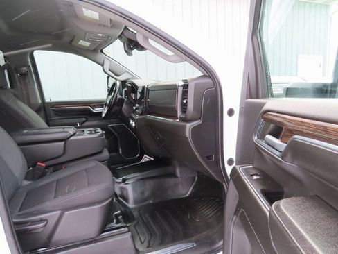 Used 2024 GMC Sierra 3500 SLE image 22