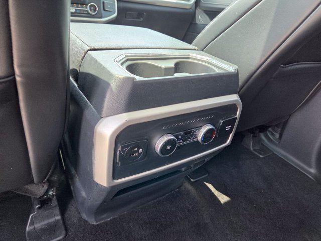 Used 2022 Ford Expedition XLT RWD image 10