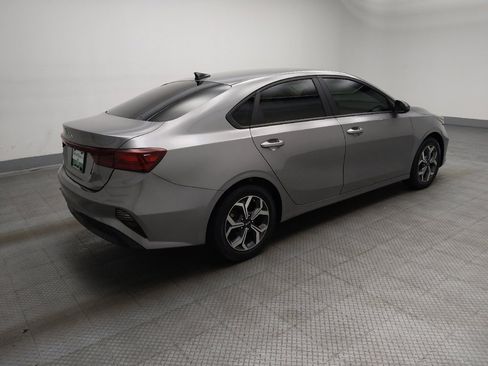 Used 2024 Kia Forte LXS w/ LXS Technology Package FWD image 10