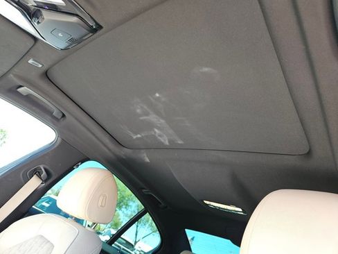 Used 2021 BMW 540i w/ Premium Package image 11