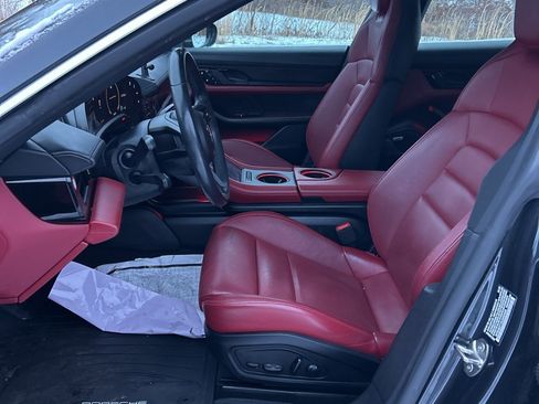 Used 2020 Porsche Taycan 4S image 12