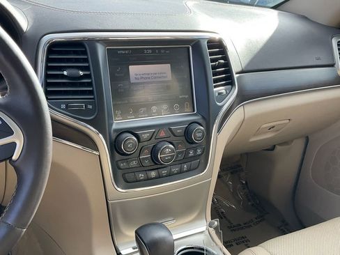 Used 2016 Jeep Grand Cherokee Overland image 42