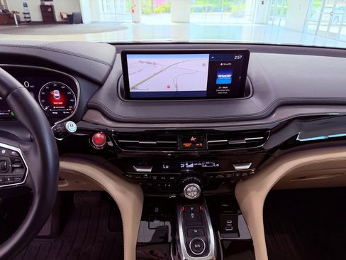 Used 2023 Acura MDX SH-AWD w/ Advance Package image 29