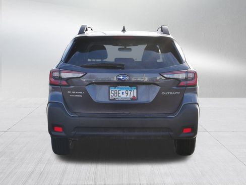 Used 2025 Subaru Outback Premium image 6