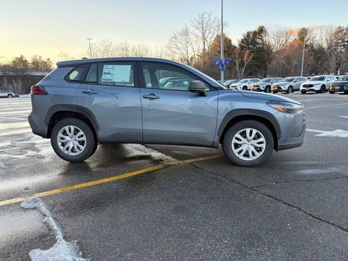 New 2026 Toyota Corolla Cross L image 9