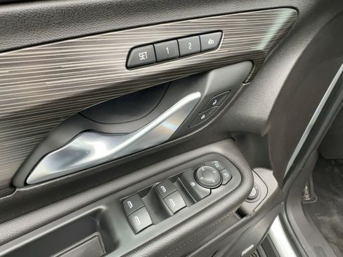 Certified 2018 GMC Terrain SLT w/ Preferred Package image 13