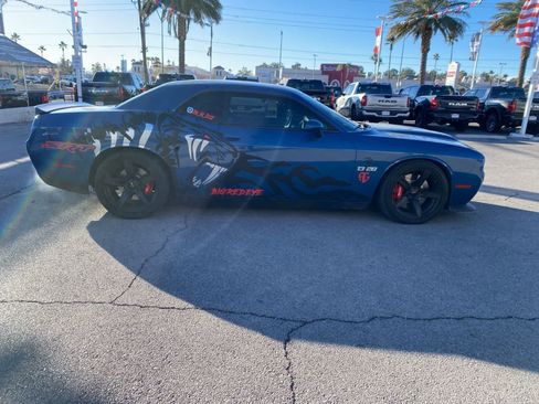 Used 2020 Dodge Challenger SRT Hellcat Redeye image 5
