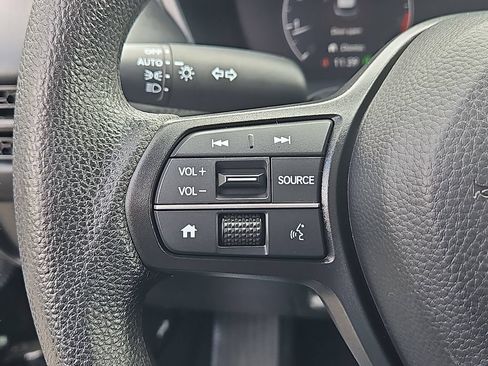 Used 2024 Honda HR-V LX image 19