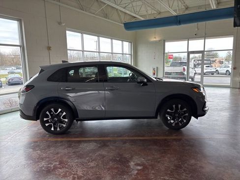 Used 2026 Honda HR-V EX-L image 8