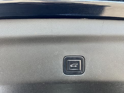 Certified 2023 Chevrolet Tahoe Premier image 11