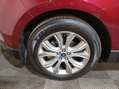 Used 2019 Ford Edge Titanium w/ Cold Weather Package image 19