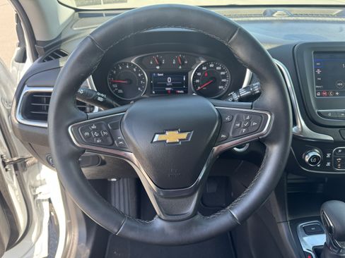 Used 2024 Chevrolet Equinox LT AWD/4WD image 17