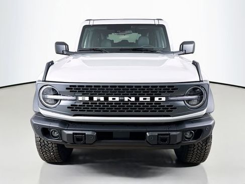 New 2026 Ford Bronco Badlands image 2