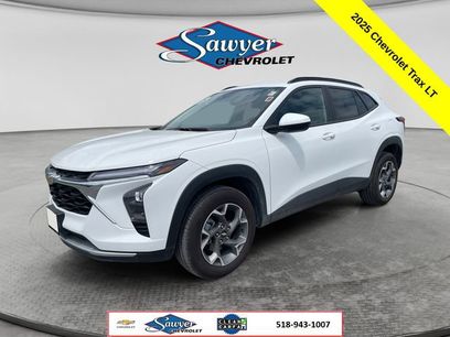 Used 2025 Chevrolet Trax LT w/ Driver Confidence Package