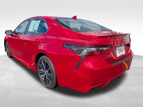 Used 2023 Toyota Camry SE FWD image 6