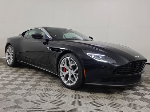 Used 2019 Aston Martin DB11 Coupe RWD image 1
