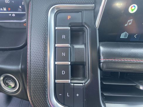 Certified 2022 Chevrolet Tahoe RST w/ Luxury Package AWD/4WD image 16