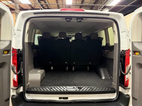 Used 2023 Ford Transit 350 XLT RWD image 26