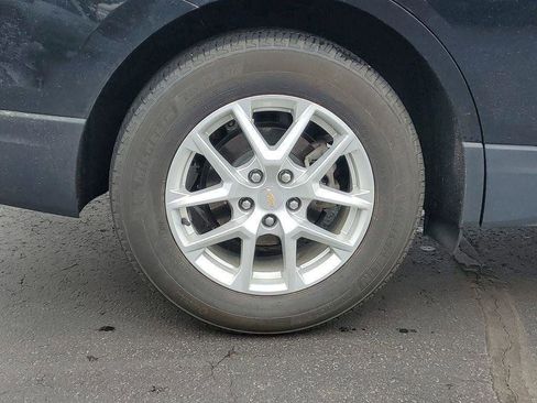Used 2024 Chevrolet Equinox LT FWD image 32