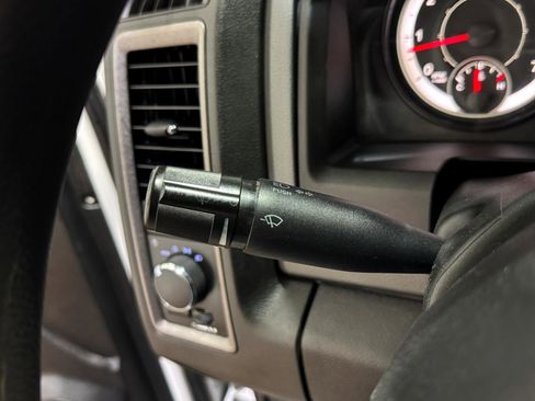 Used 2018 RAM 3500 Tradesman w/ Chrome Appearance Group image 15