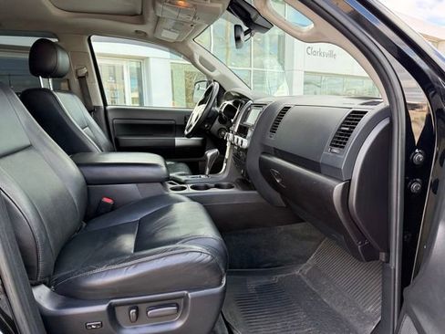 Used 2018 Toyota Sequoia TRD Sport image 23