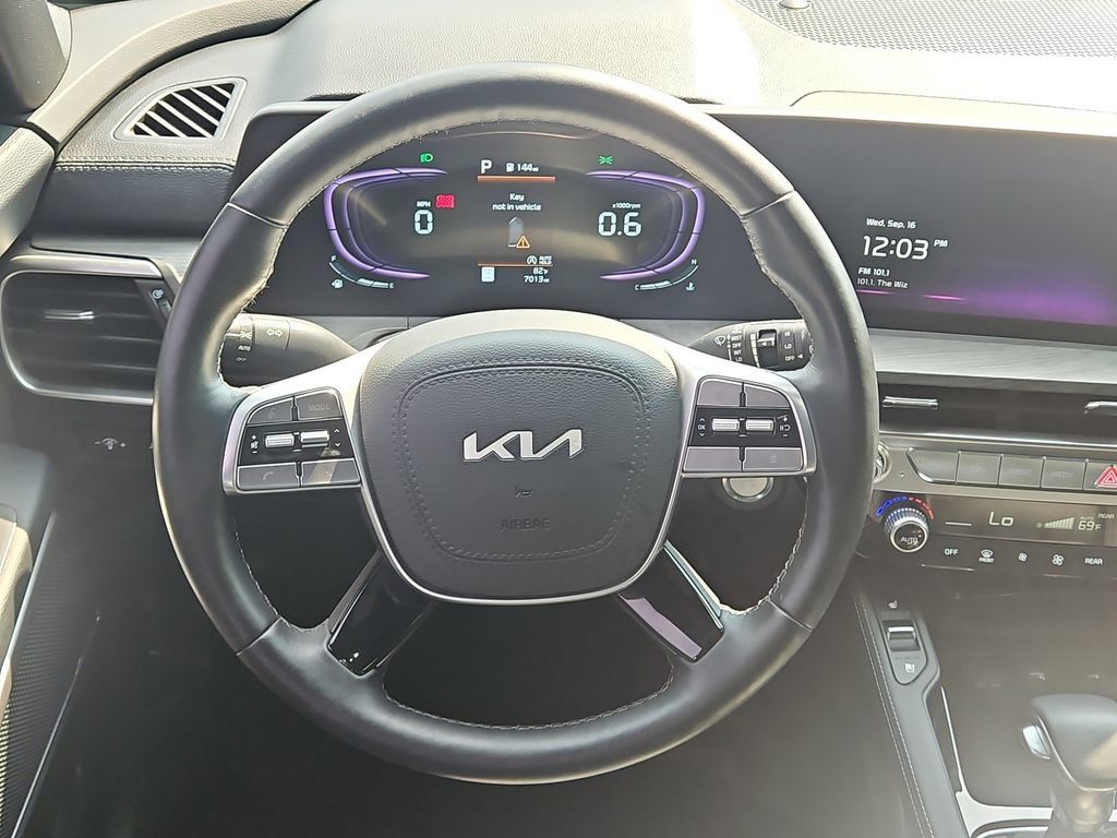 Used 2025 Kia Telluride EX X-Line AWD/4WD image 26