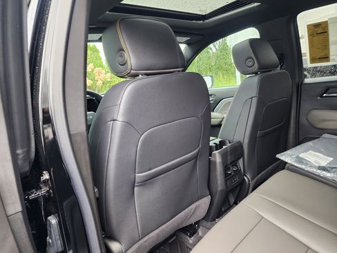 New 2026 Chevrolet Colorado ZR2 w/ Technology Package image 16