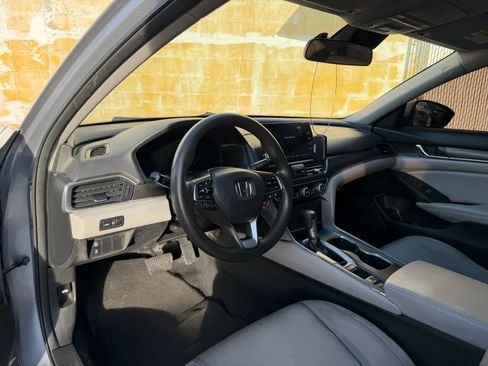 Used 2018 Honda Accord LX image 10