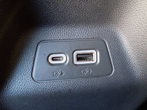 Used 2023 Buick Envision Essence w/ Sport Touring Package FWD image 12