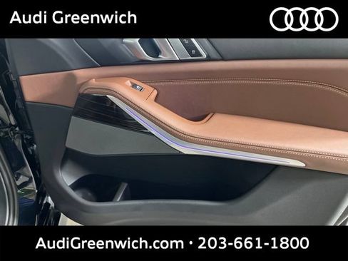 Used 2024 BMW X5 xDrive40i w/ M Sport Package AWD/4WD image 11