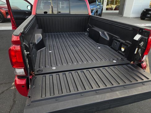 Certified 2016 Toyota Tacoma TRD Sport RWD image 23