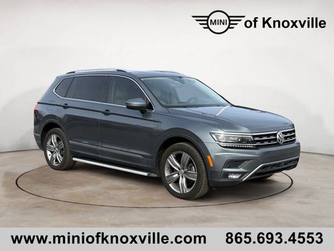 Used 2018 Volkswagen Tiguan SEL Premium image 1