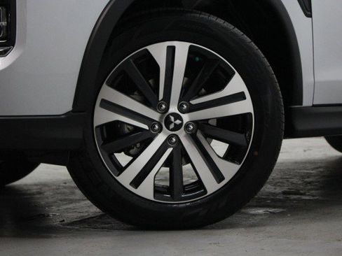 New 2026 Mitsubishi Outlander Sport ES image 3