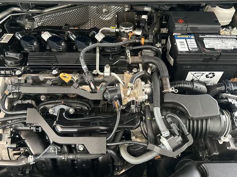 Used 2024 Toyota Corolla SE w/ SE Premium Package FWD image 23