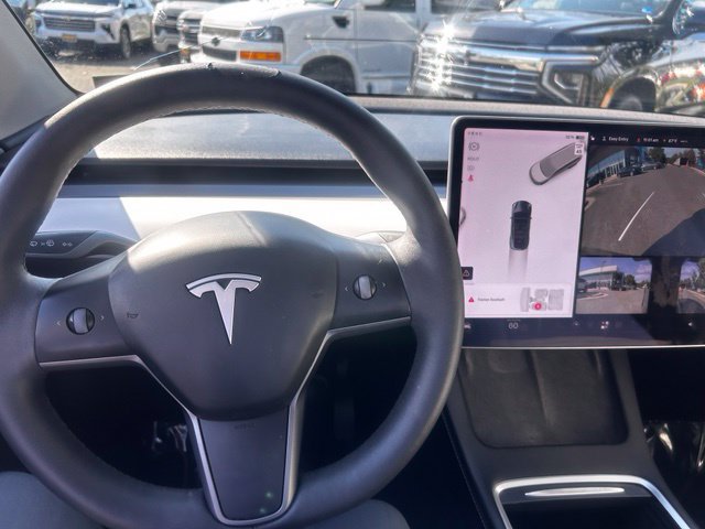 Used 2022 Tesla Model Y Long Range AWD/4WD image 29