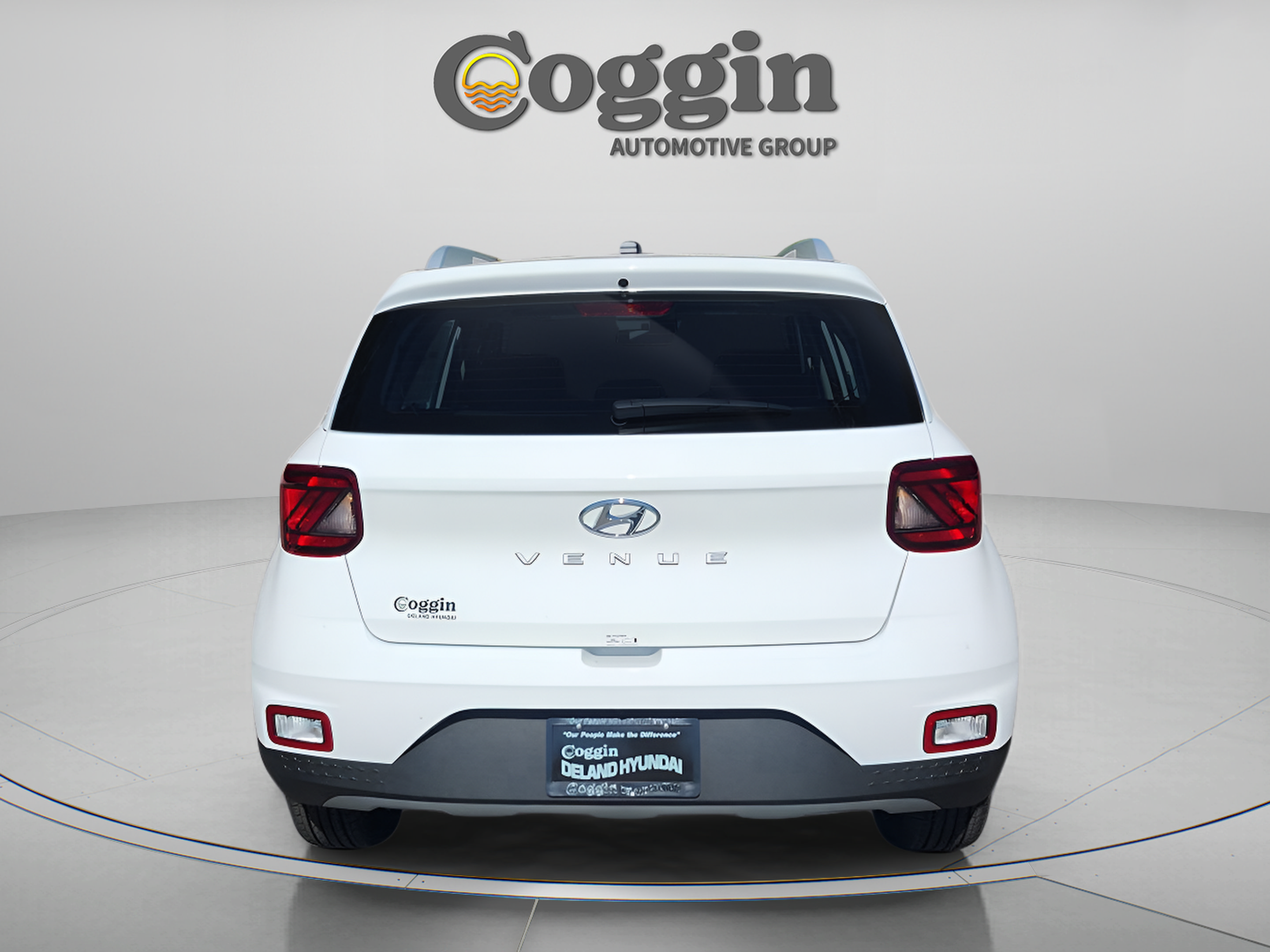 Certified 2026 Hyundai Venue SEL FWD image 5