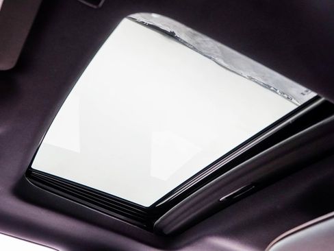 Used 2024 GMC Canyon Denali image 45