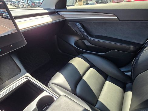 Used 2023 Tesla Model 3 Standard Range RWD image 38