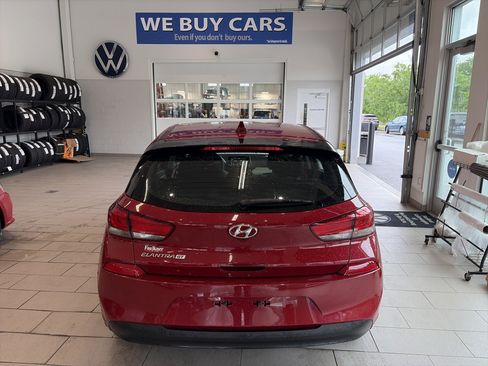 Used 2020 Hyundai Elantra GT FWD image 5